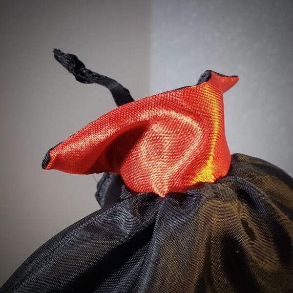 Two-sided Halloween Vampire cape for 1/6 scale fashion dolls - Image 8