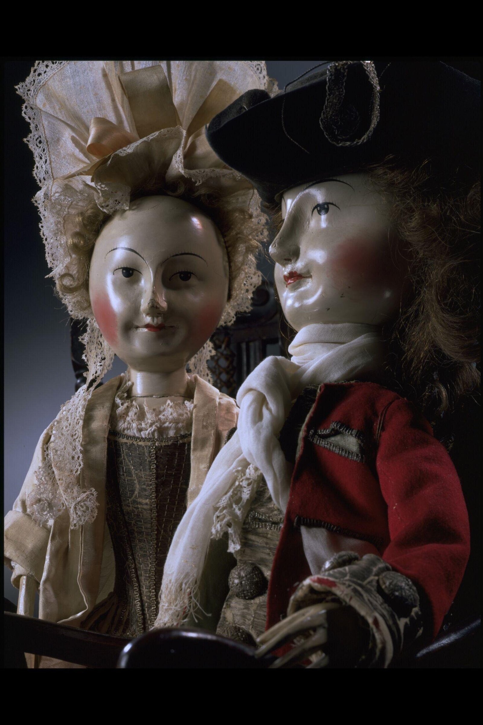 The First 3D Catalogs of High Fashion